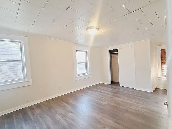 2nd image of 76 Pearsall Ave #5D