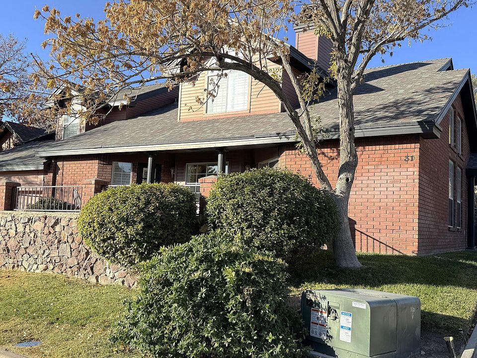 1st image of 31 Stratford Hall Cir