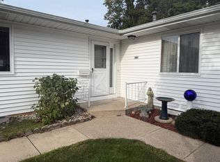 5009 Green Meadow Rd, Kalamazoo, MI 49009