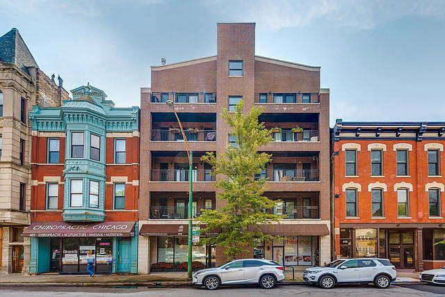 1st image of 409 W North Ave