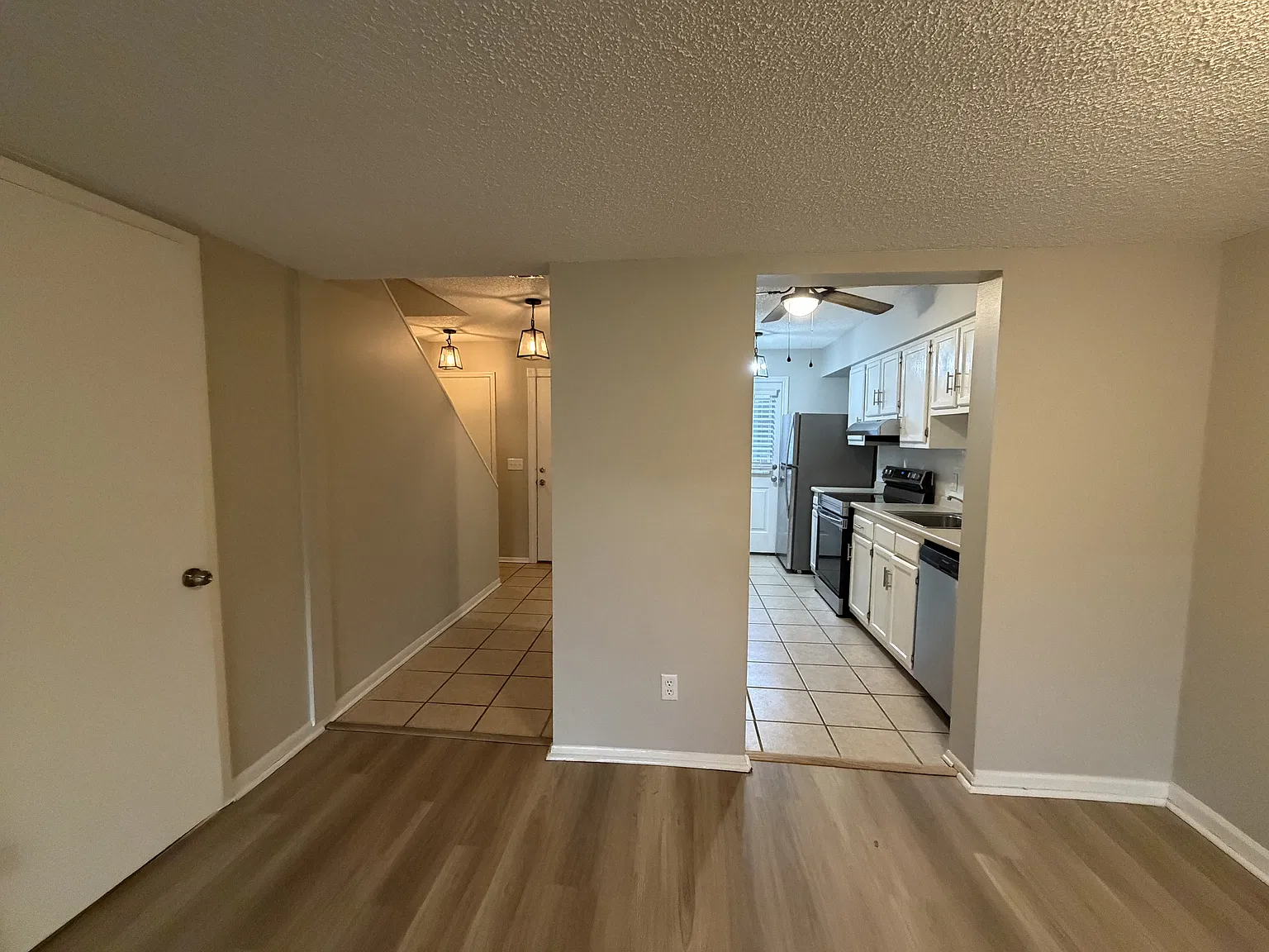 901 Olmstead Drive unit 29 - 1 — Photo 3