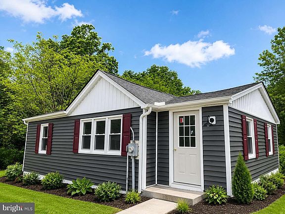 3rd image of 25263 Sotterley Rd