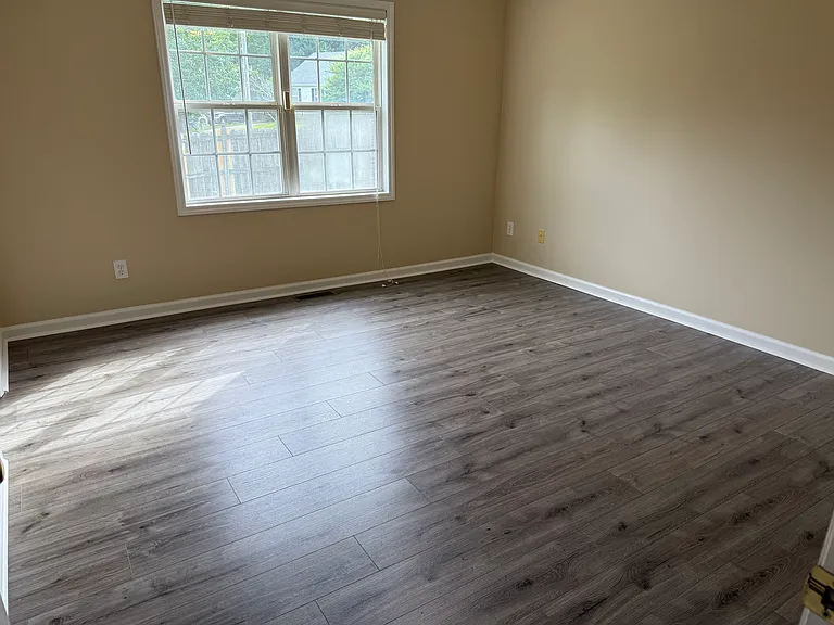 5800 Brockton Ct — Photo 15