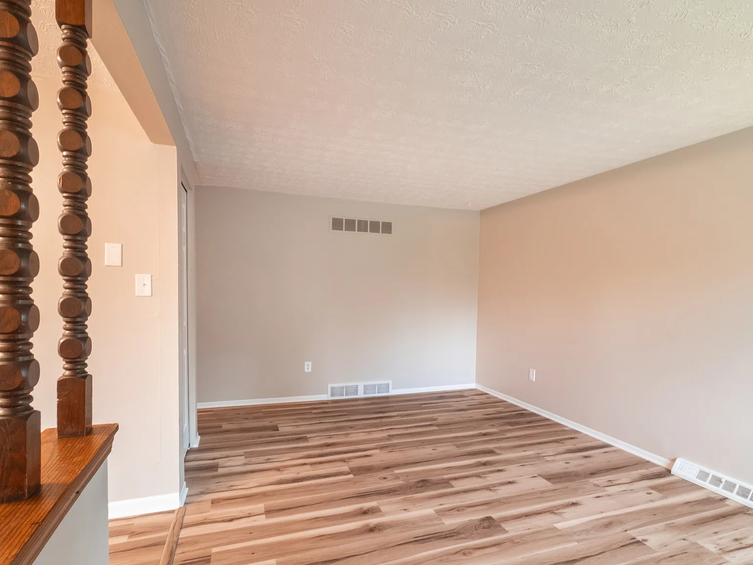 2 bed, 750 sqft, $1,100 — Photo 2