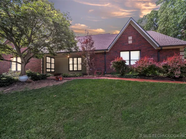 1210 E 10th Pl, Sand Springs, OK 74063