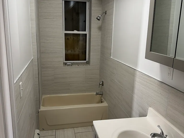 18 Enfield St #2S — Photo 14