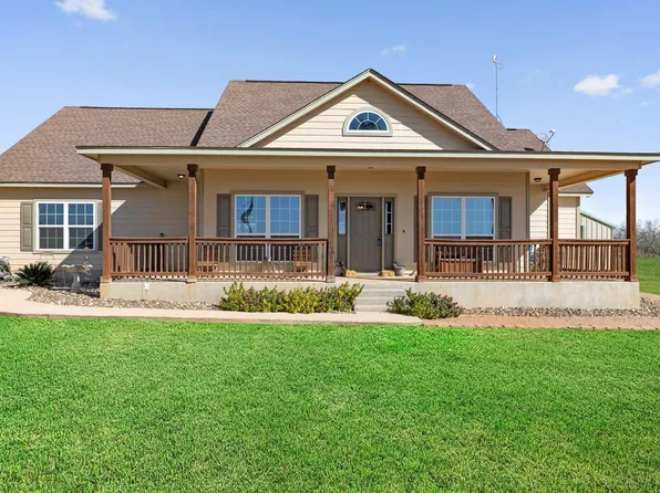 3300 COBLE RD, Poteet, TX 78065