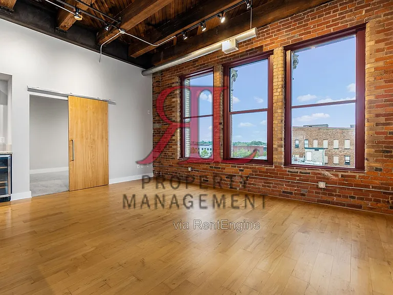150 E Main St #504 — Photo 4