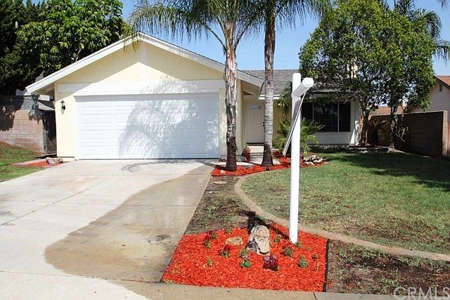 1st image of 1662 La Paz Ave