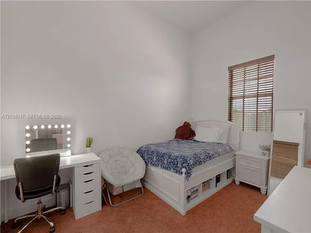 623 SW 146th Ter — Photo 7