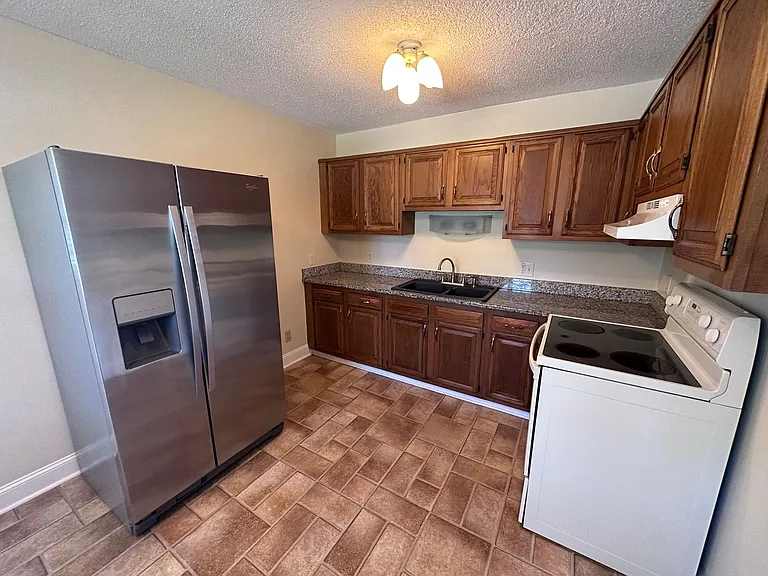 327 Pinecliff Dr — Photo 8