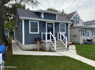 232 Seabreeze Ave, Middletown, NJ 07748