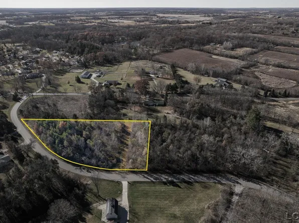 100 Pleasant Dr, Tecumseh, MI 49286