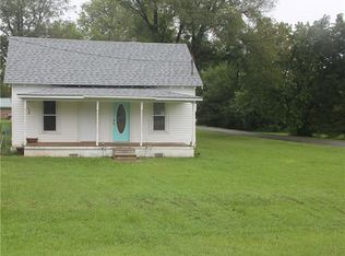 277 W Grove St, Magazine, AR 72943