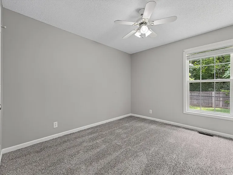 2831 Teakwood Dr — Photo 23