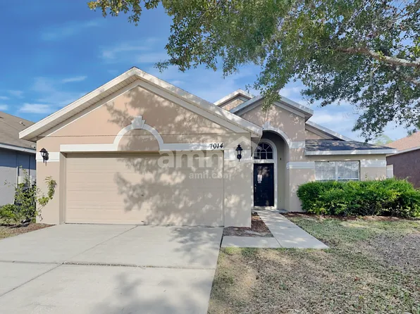 7014 Monarch Park Dr, Apollo Beach, FL 33572