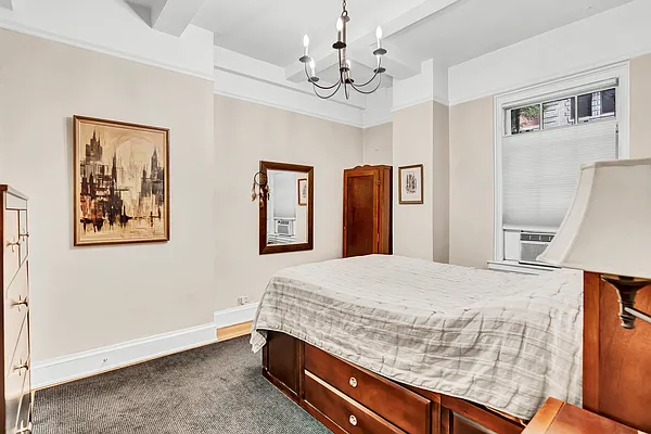 Sold by Compass | media 17