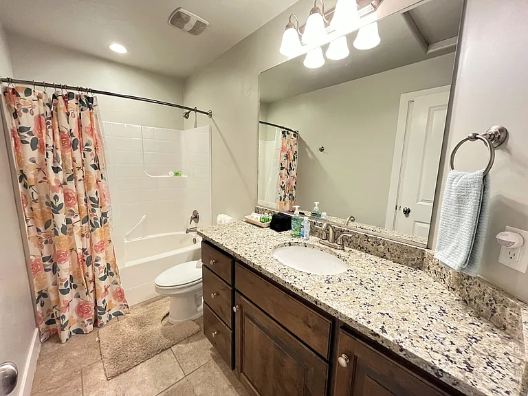 N Coral Ridge Dr — Photo 28