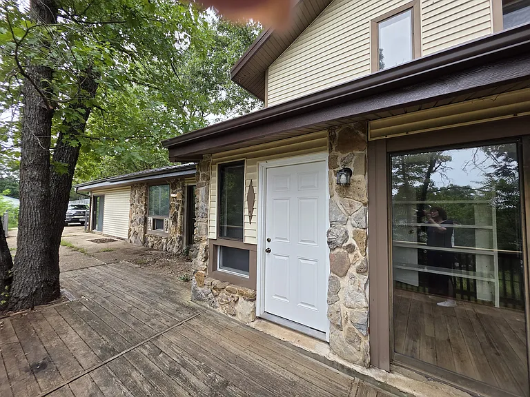 111 Ballew Ln — Photo 2