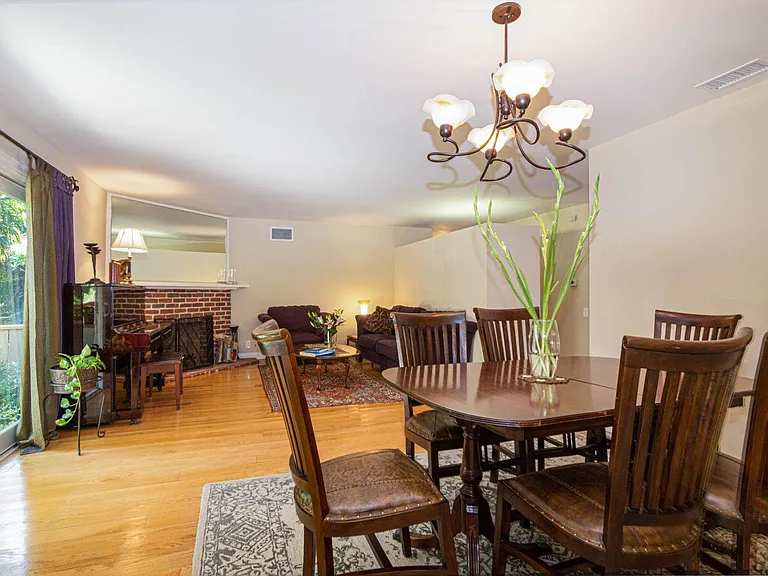 6706 Capistrano Ave — Photo 6