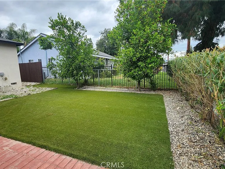 15709 Devonshire St — Photo 2