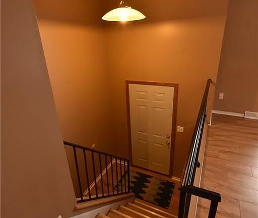 2nd image of 115 Hillview Dr