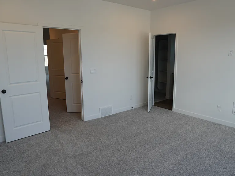 2166 W Stardew St — Photo 6