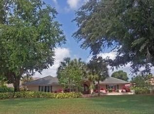 6575 Ridgewood Dr, Naples, FL 34108