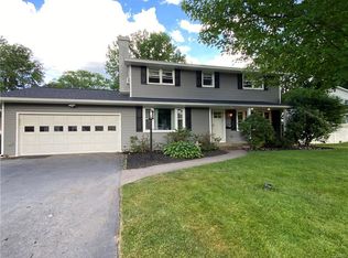 204 Kaymar Dr, North Syracuse, NY 13212