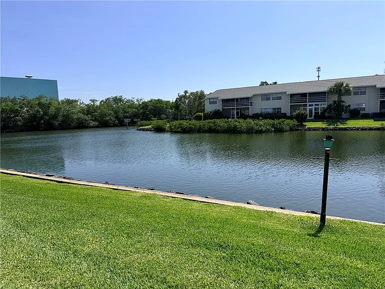 1825 Cobia Dr #103H — Photo 18