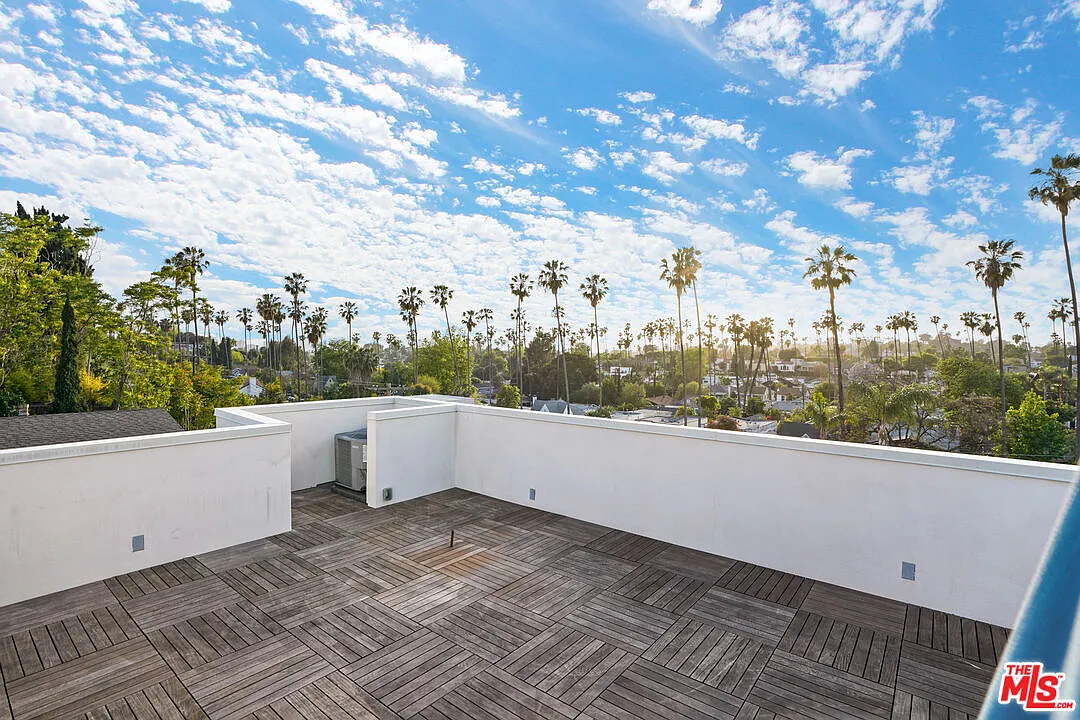 3 bed, 3.5 bath, 2184 sqft, $6,250 — Photo 4
