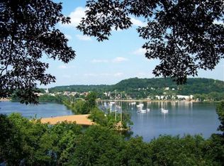 1485 Rivercrest Rd N, Lakeland, MN 55043