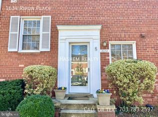 1634 Ripon Pl, Alexandria, VA 22302
