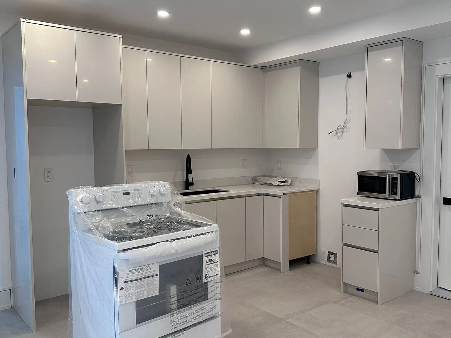 2 bed, $2,500 — Photo 3