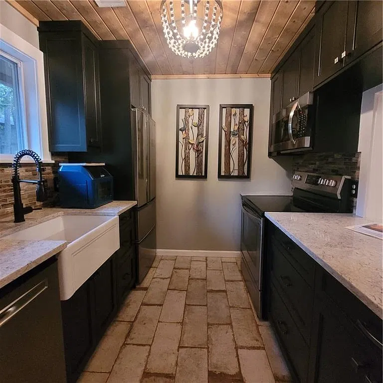 2 bed, 2.0 bath, 990 sqft, $1,800 — Photo 4