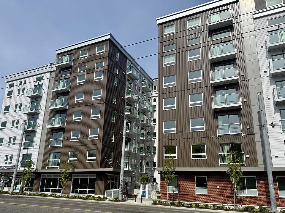 Building Photo 2