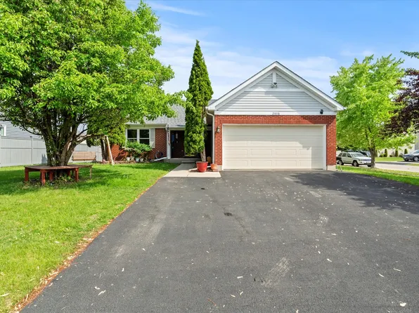 21016 Longmeadow Dr, Crest Hill, IL 60403