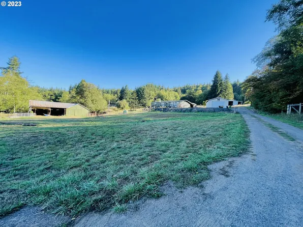 30985 Brownlee Rd, Rainier, OR 97048