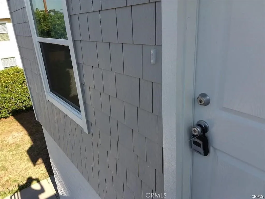 2 bed, 900 sqft, $2,395 — Photo 3