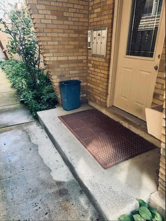 1 bed, 800 sqft, $1,750 — Photo 2