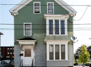 27 Robin St, Providence, RI 02908