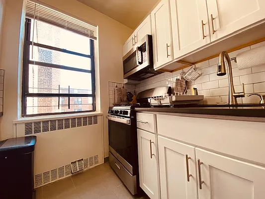 Rented by Silverstein Collection LLC  | media 5