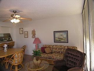 4th image of 310A Padre Blvd