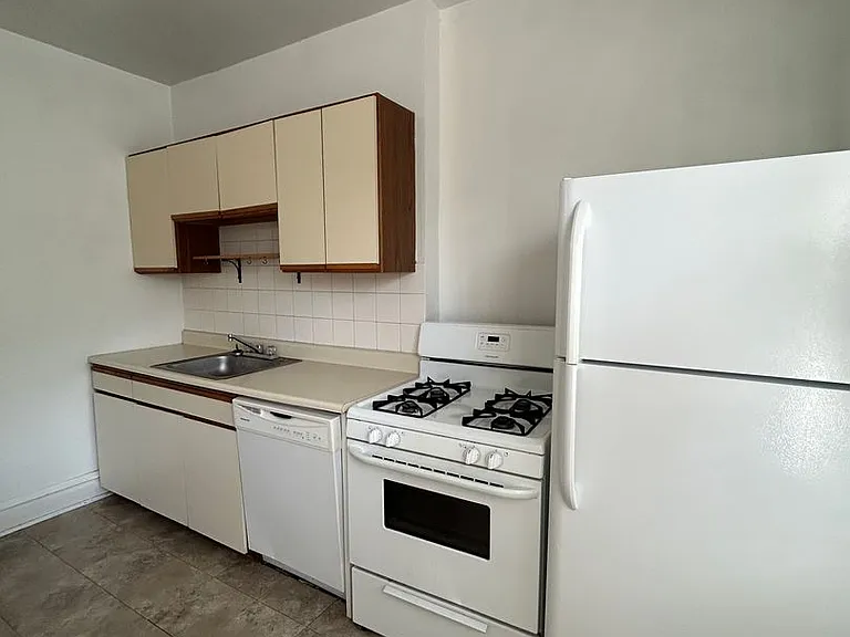 4157 N Damen Ave #2 — Photo 5