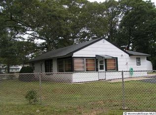 758 Maple Rd, Lanoka Harbor, NJ 08734