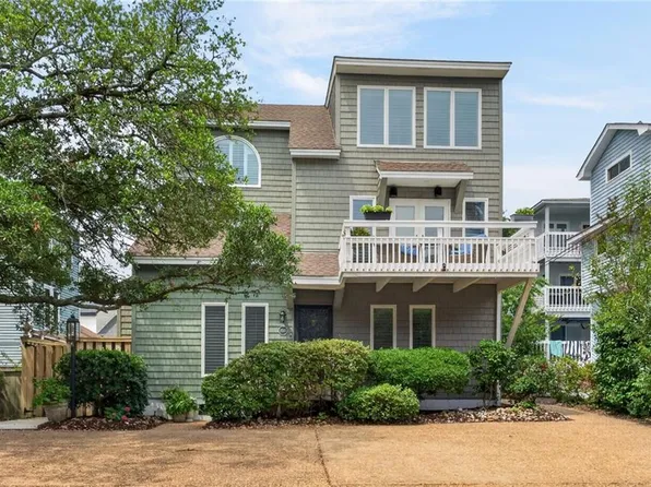 2313 Kendall St, Virginia Beach, VA 23451