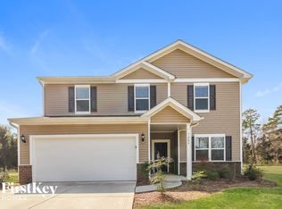 7209 Cedarfield Rd, Charlotte, NC 28227