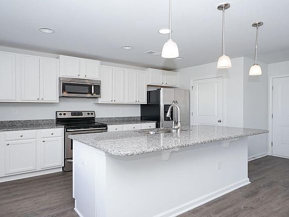 2nd image of 141 Parkglen Dr. lot 16 ARDEN