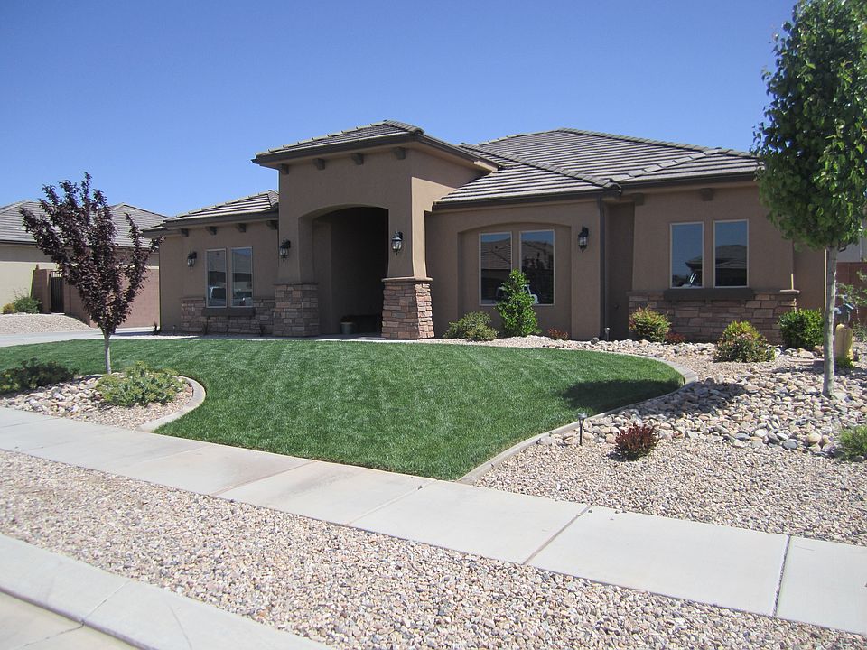 1st image of 2854 E Carmine Dr
