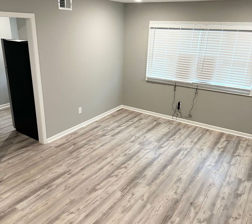 1st image of 3569-3571 Davenport St #10